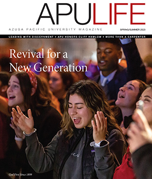 APULIFE front cover of students worshipping