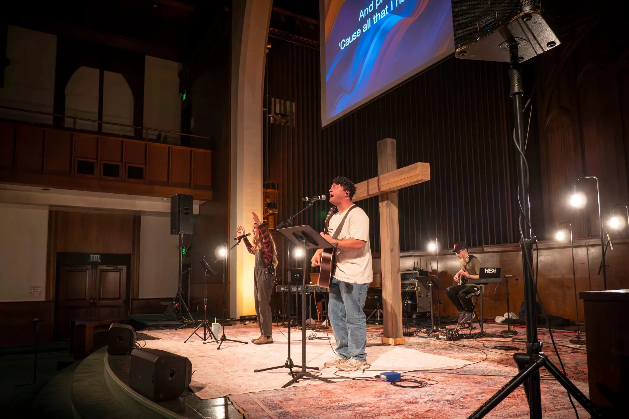 students worshiping God