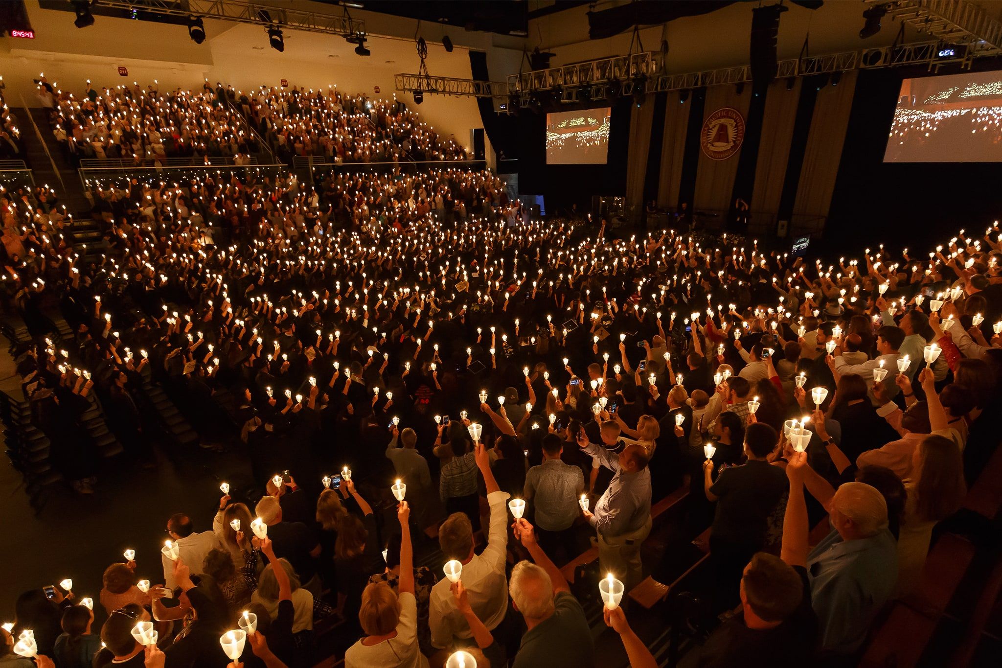 students during candela event with their candles