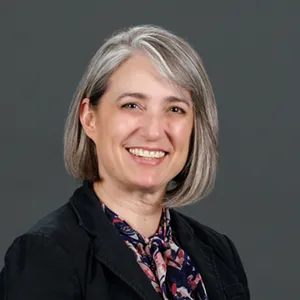 stacy's headshot